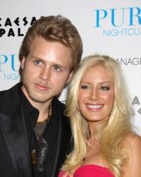 2010__11__wenn5429992 200×300.jpg