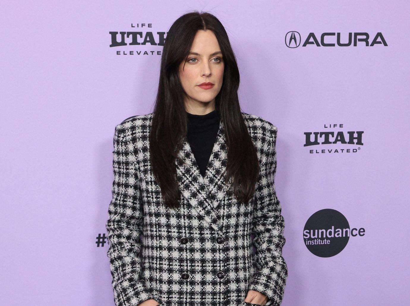 lisa marie presleys daughter riley keough settles unpaid loan dispute