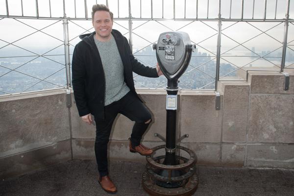 Olly Murs Visitis The Empire State Building