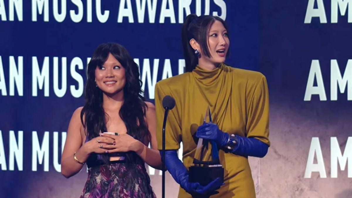 american music awards  wildest most viral moments