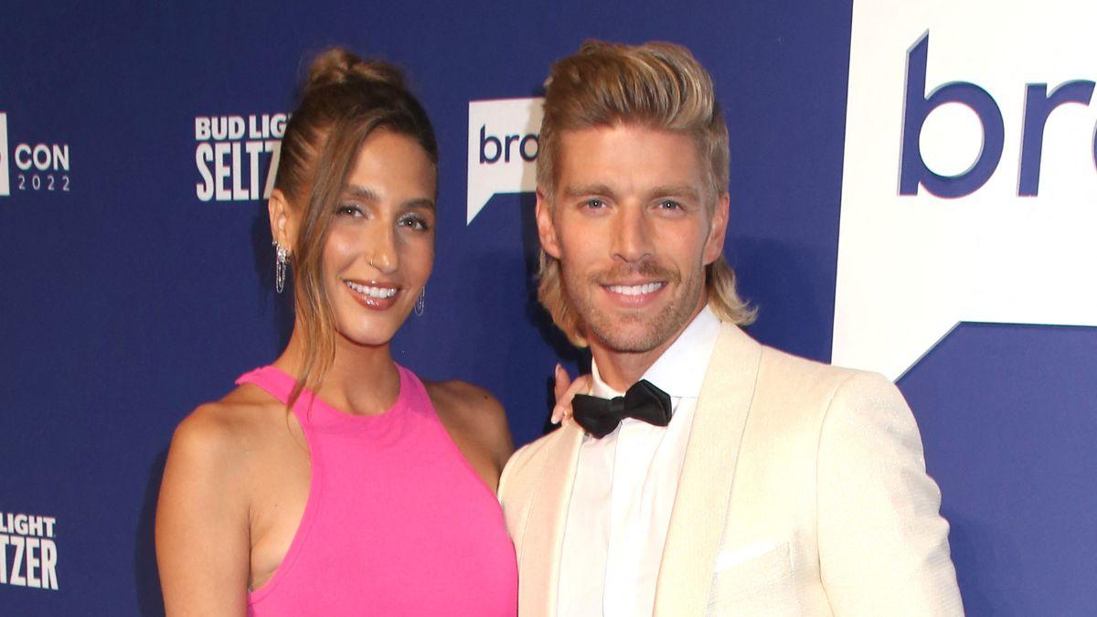 image of Amanda Batula eventually decided she did not want to watch the series with him anymore.