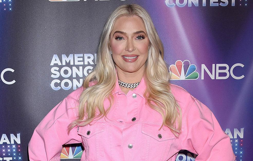 RHOBH's Erika Jayne wears sweats and no makeup as she picks up KFC fast  food after ex admits he's 'broke