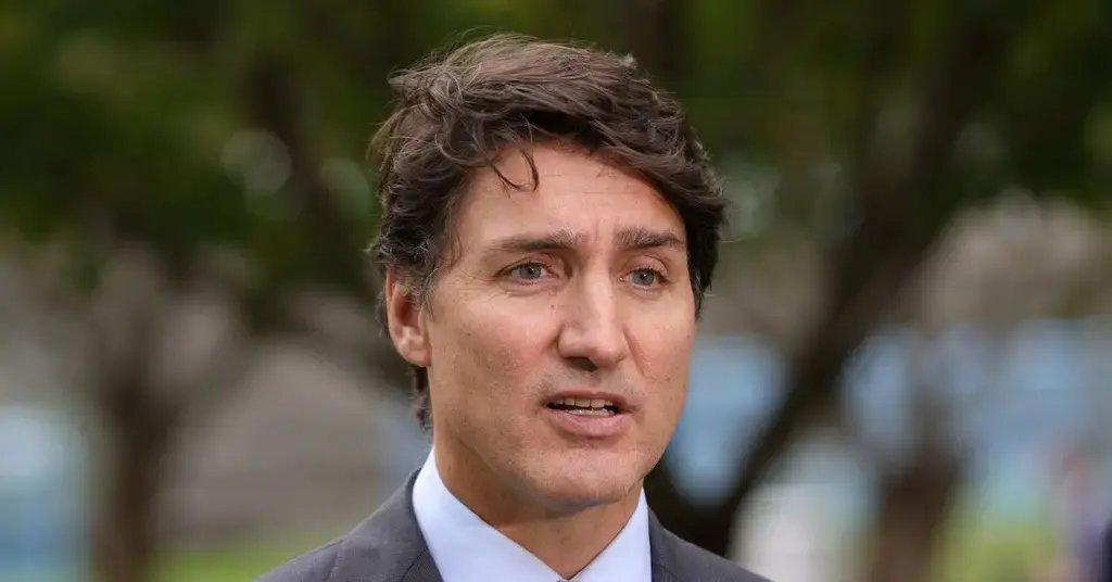 Image of an insider revealed the former prime minister wants to go out with the pop star again.