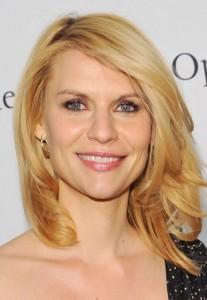 2011__04__okmagazine horoscopes clairedanes 207&#215;300.jpg