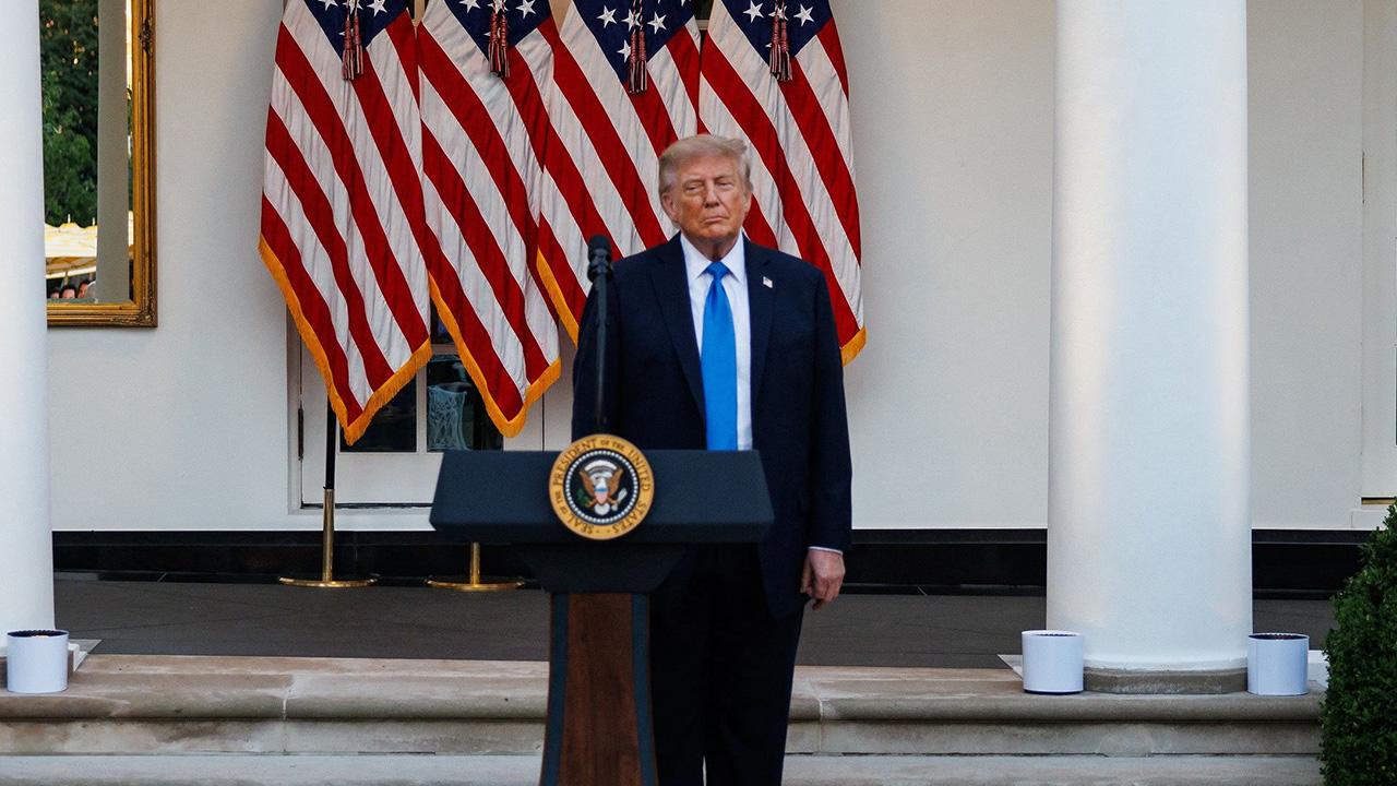 photo of The president banned CNN, MS NOW and Politico from the White House.
