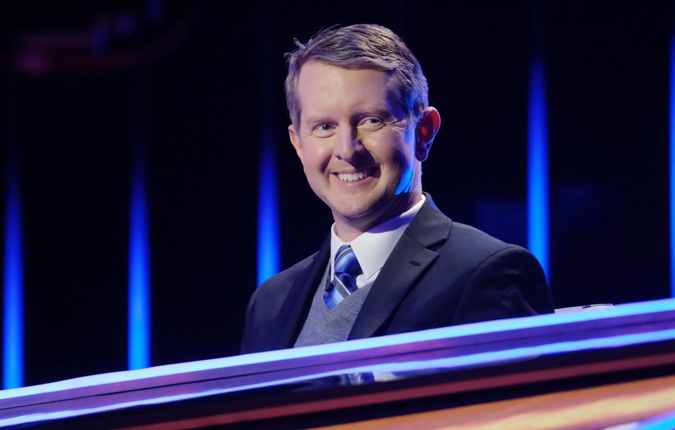 jeopardy fans boycotting ken jennings mayim bialik