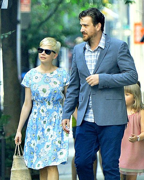 Ok_051013_news_breakup michelle williams jason_ _1.jpg