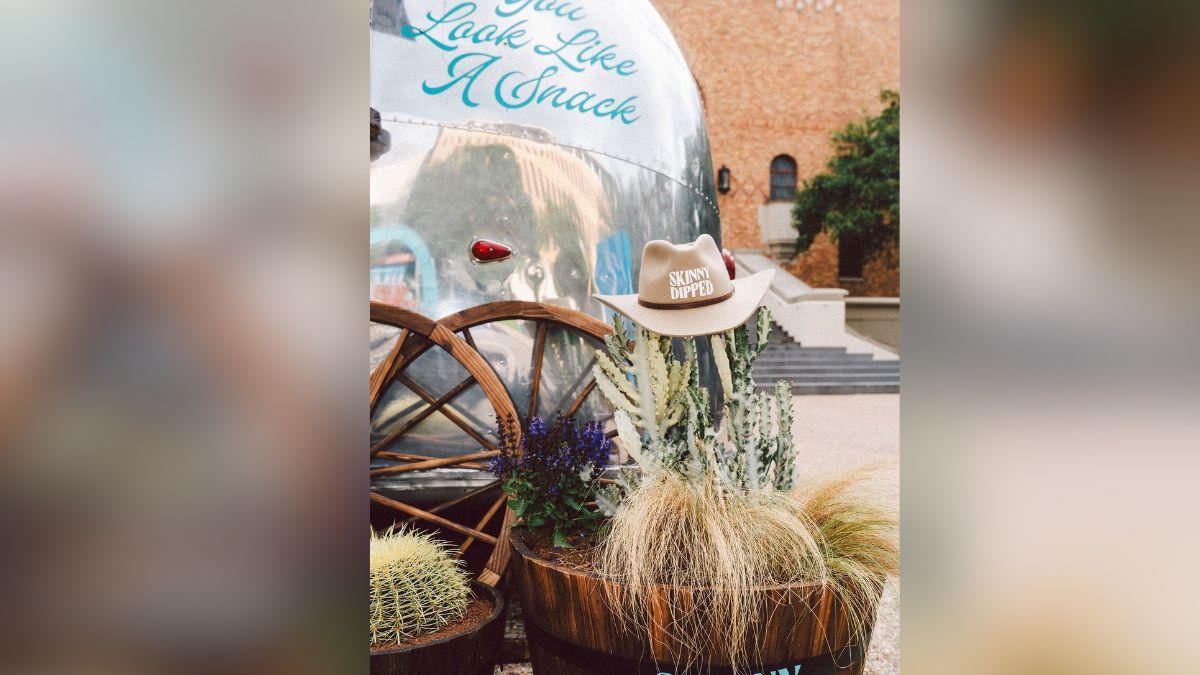 love island rob rausch teams up with skinnydipped for unforgettable takeover at university of texas at austin