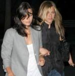 2010__08__Courteney_Cox_Jennifer_Aniston Aug4newsne 149×150.jpg