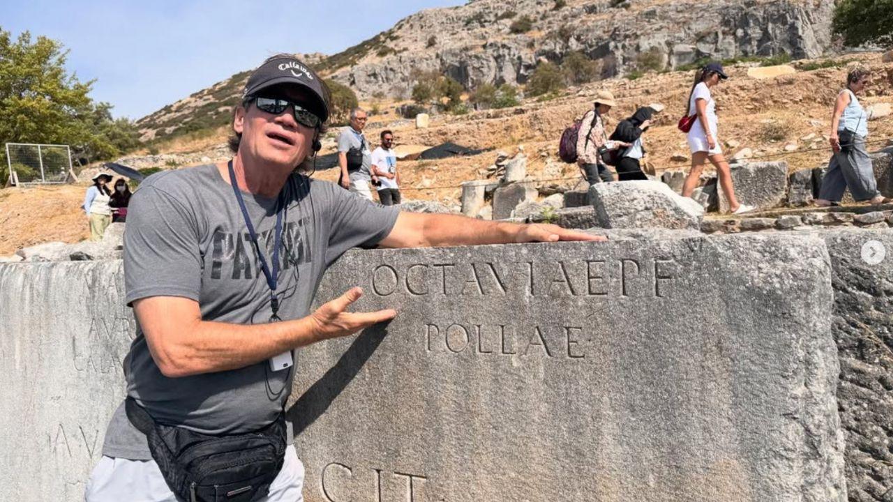 Image of Kevin Sorbo criticized the efforts to remove Christian and religious references from schools and other institutions.