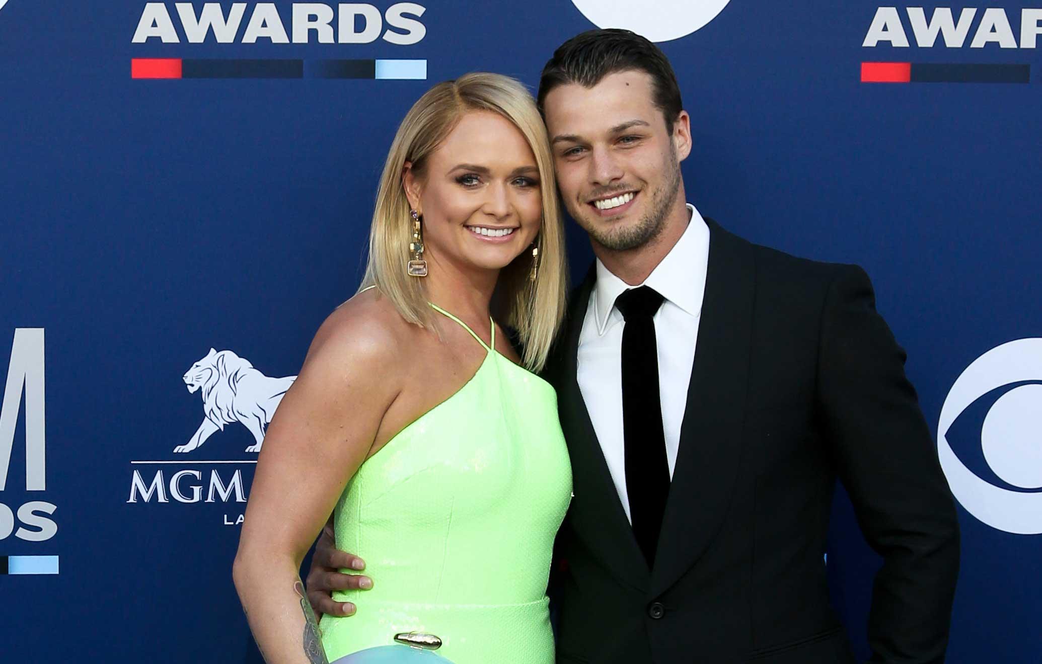 miranda lambert steps out with husband to country award show despite marital woes