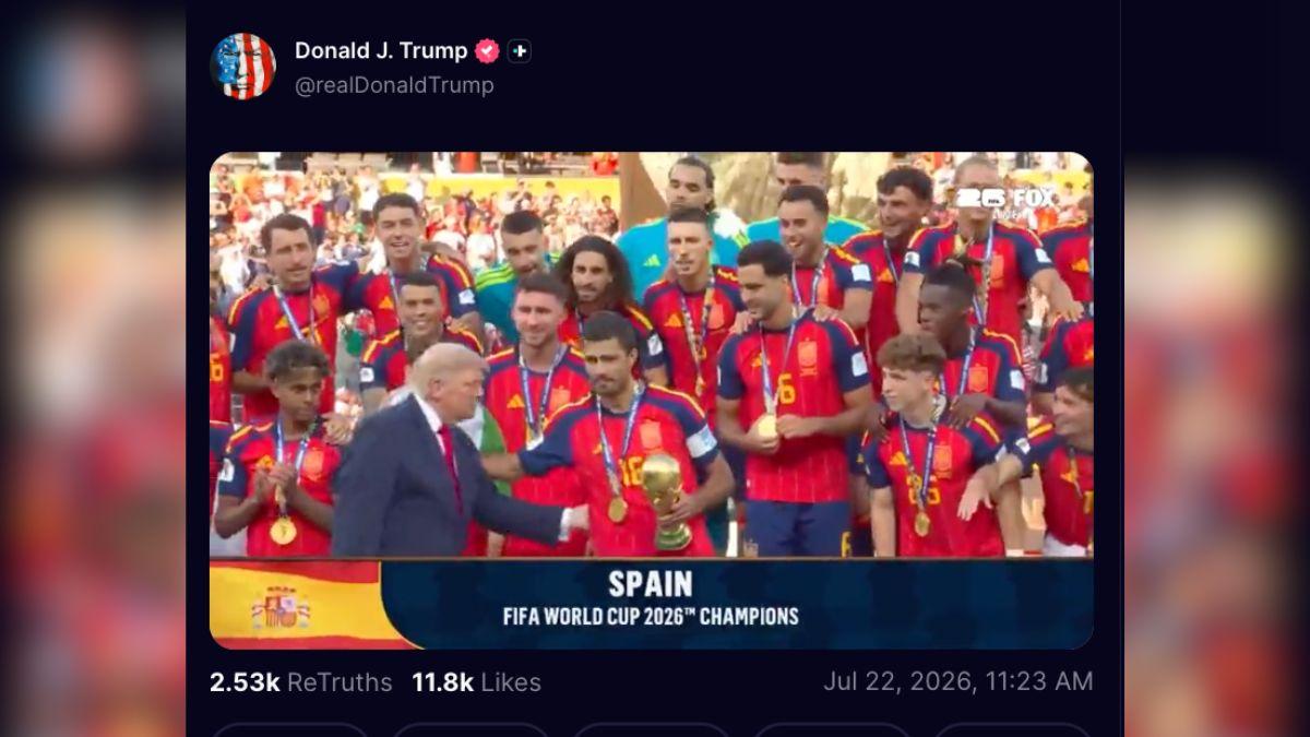 Image of The clip omitted Donald Trump's awkward moment during Spain's celebration.