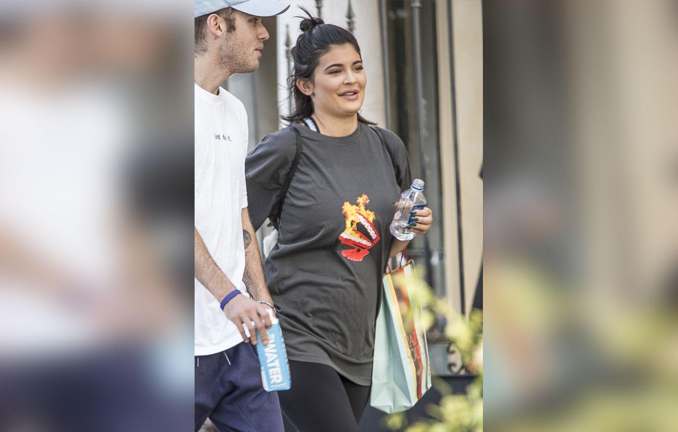 Kylie jenner no nanny baby