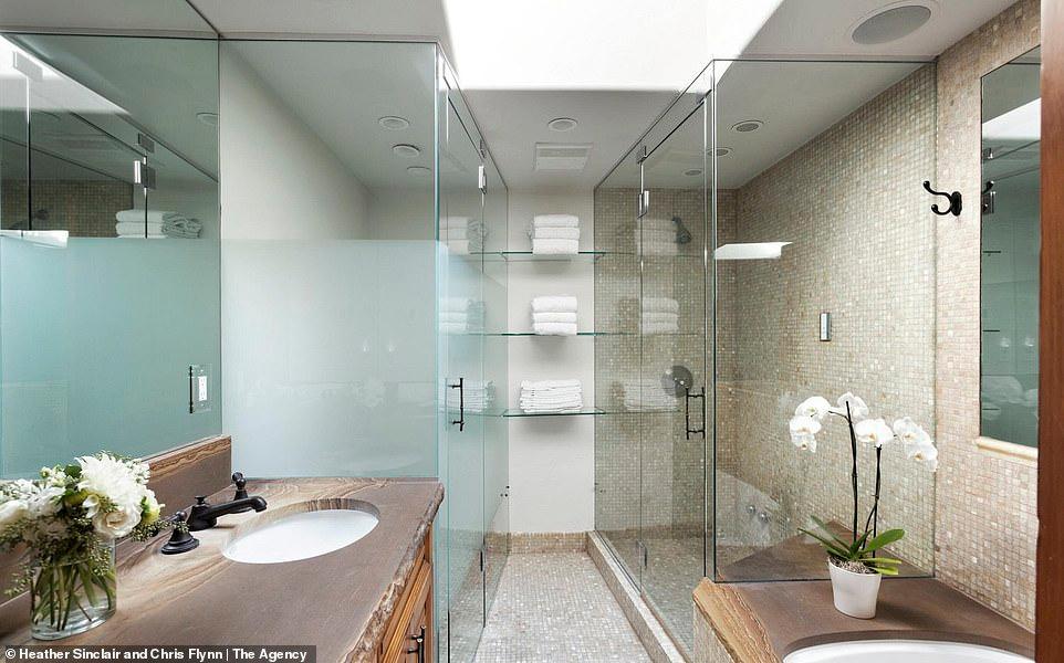 kyle richards bathroom