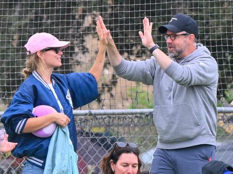 olivia wilde jason sudeikis settle custody battle