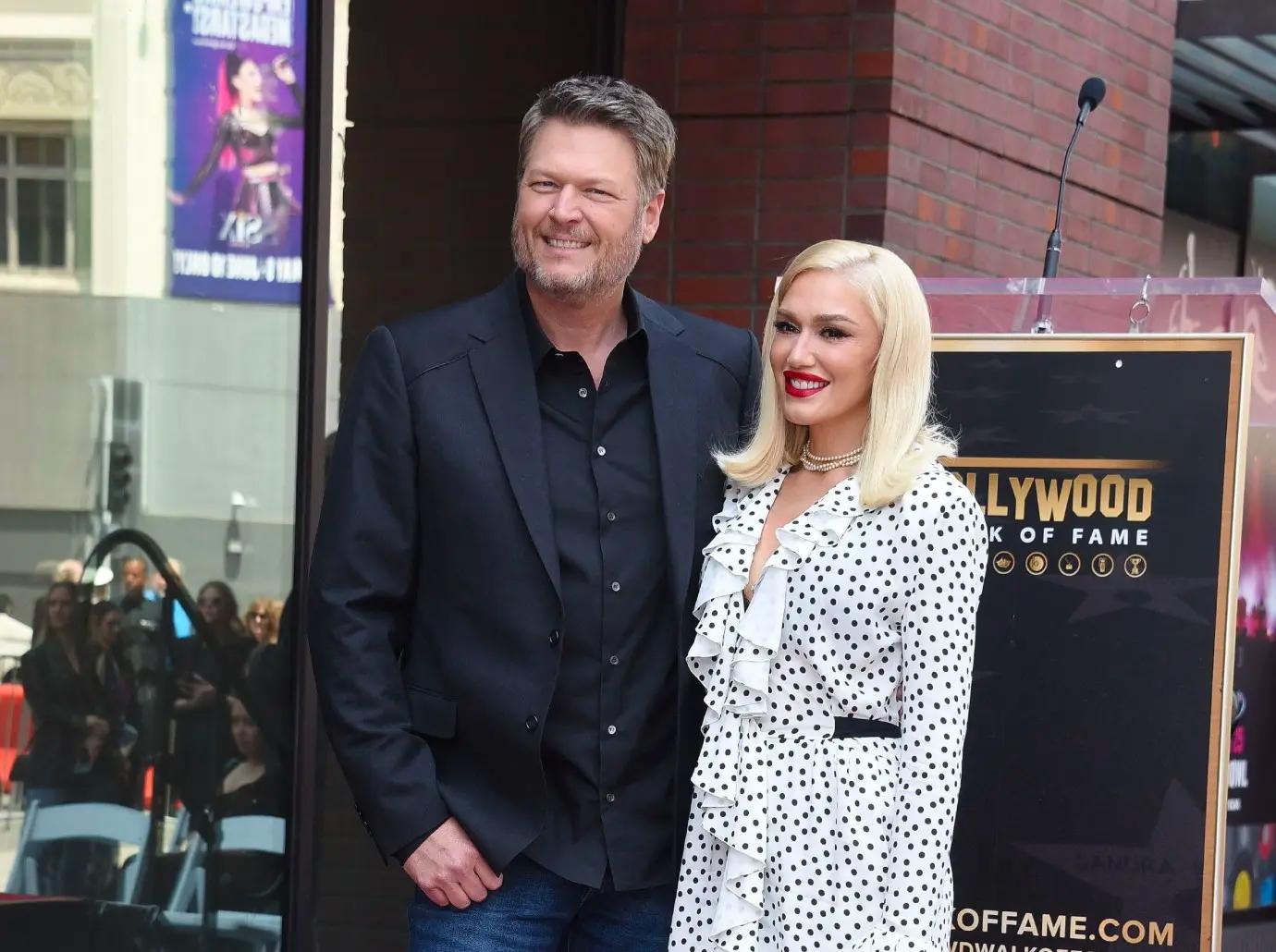 gwen stefani blake shelton distracted work save marriage