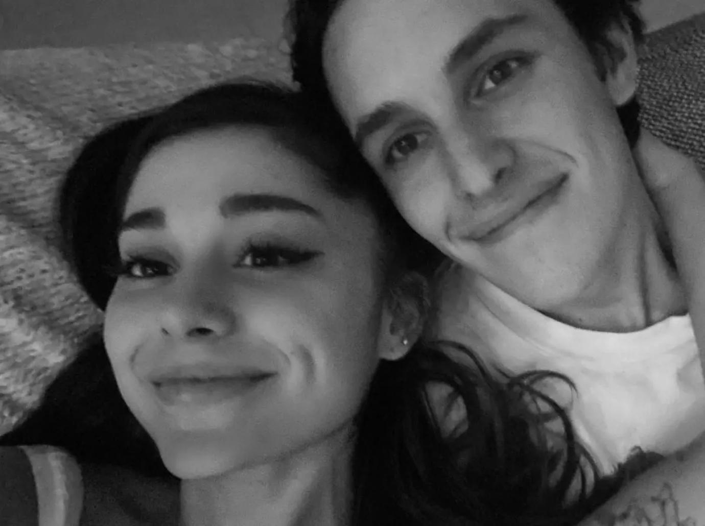 ariana grande deletes dalton gomez wedding photos separate