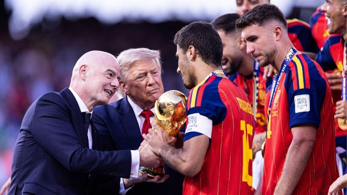 Image of Donald Trump drew attention after lingering beside the celebrating players.