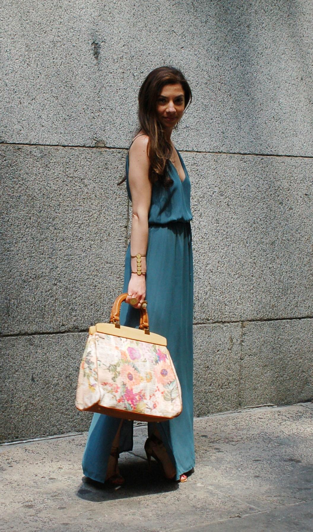 Blue maxi