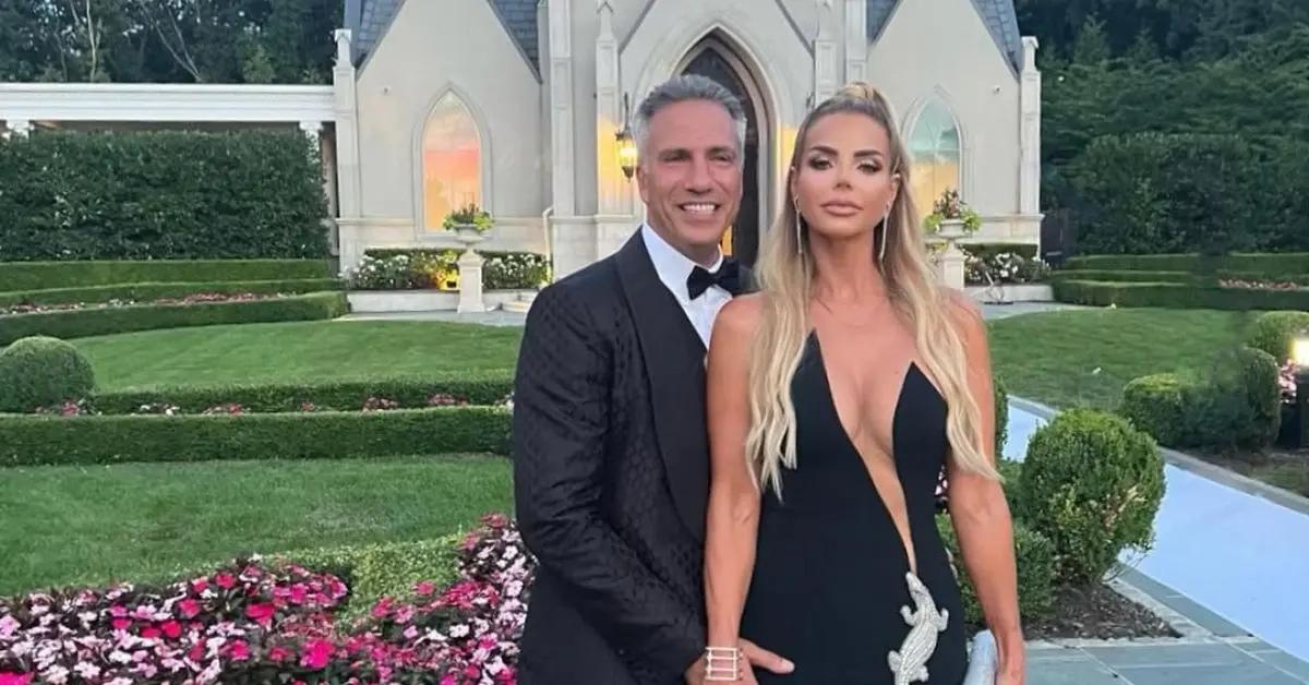 Photo of A source claimed the exes are seeing each other again but casually.