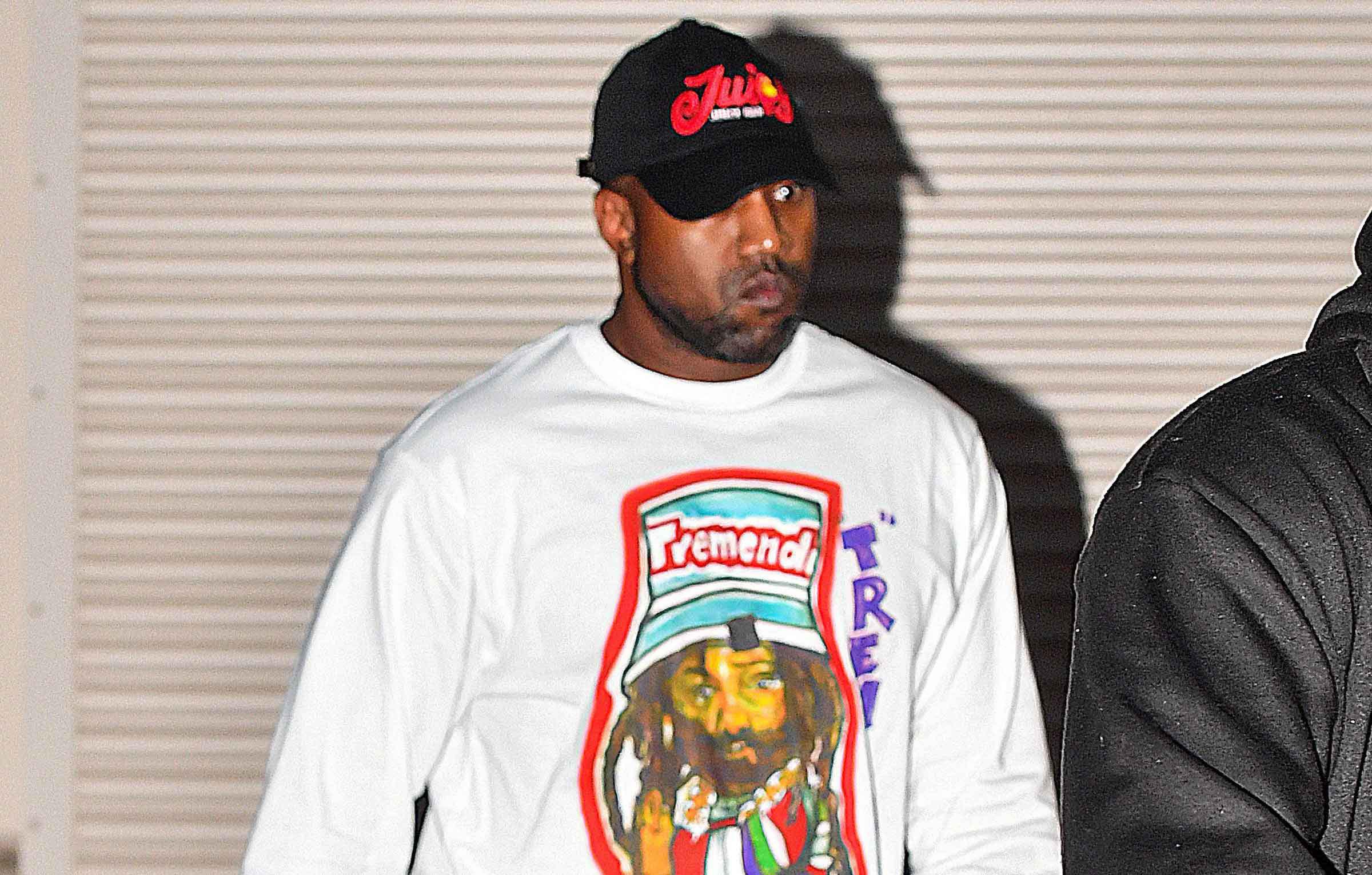 kanye west accuses kim kardashian cheating chris paul