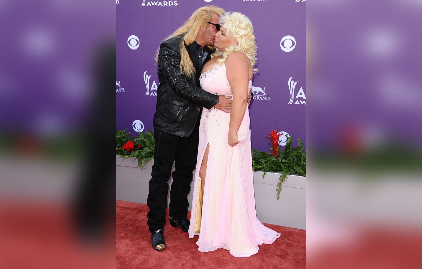 Duane 'Dog' Chapman And Beth Chapman Kissing On Red Carpet