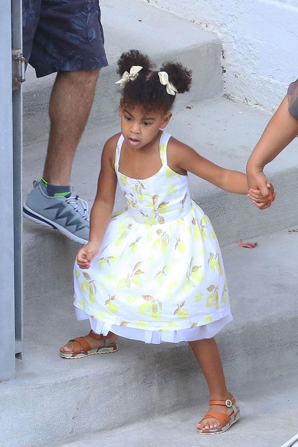 Jayz beyonce divorce vacation blue ivy italy 08