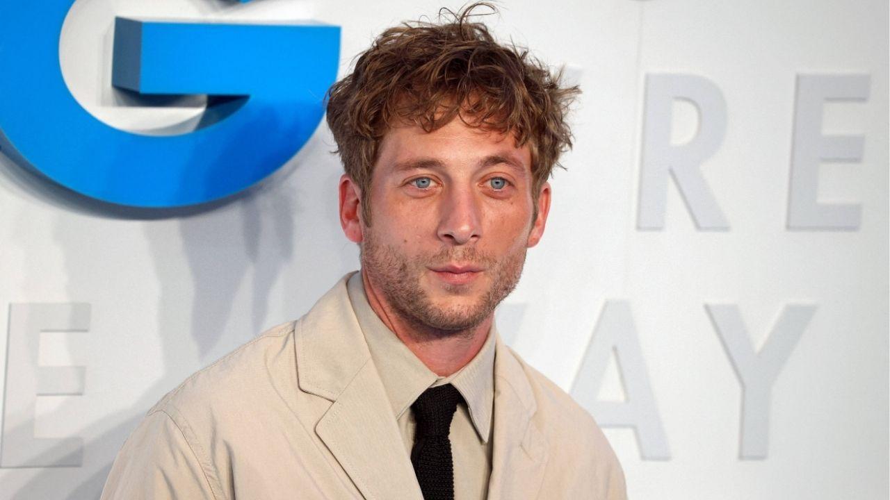 Image of Jeremy Allen White