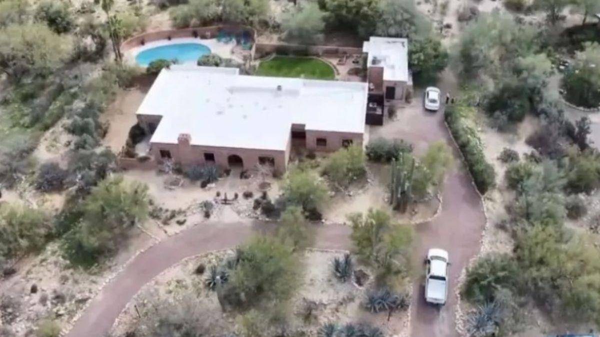 image of Police have not tracked down the masked person. 