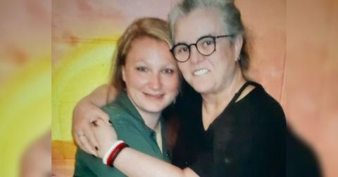 Photo of Rosie and Chelsea O'Donnell.