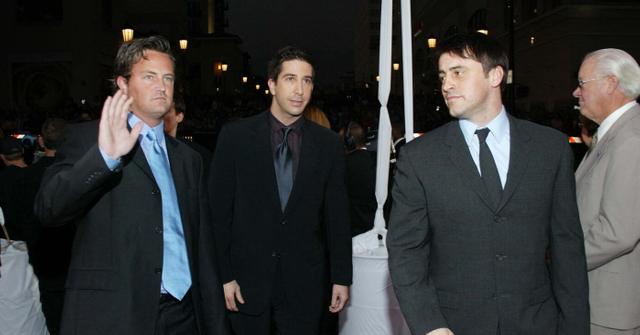 david schwimmer leaving nyc apt matthew perry death