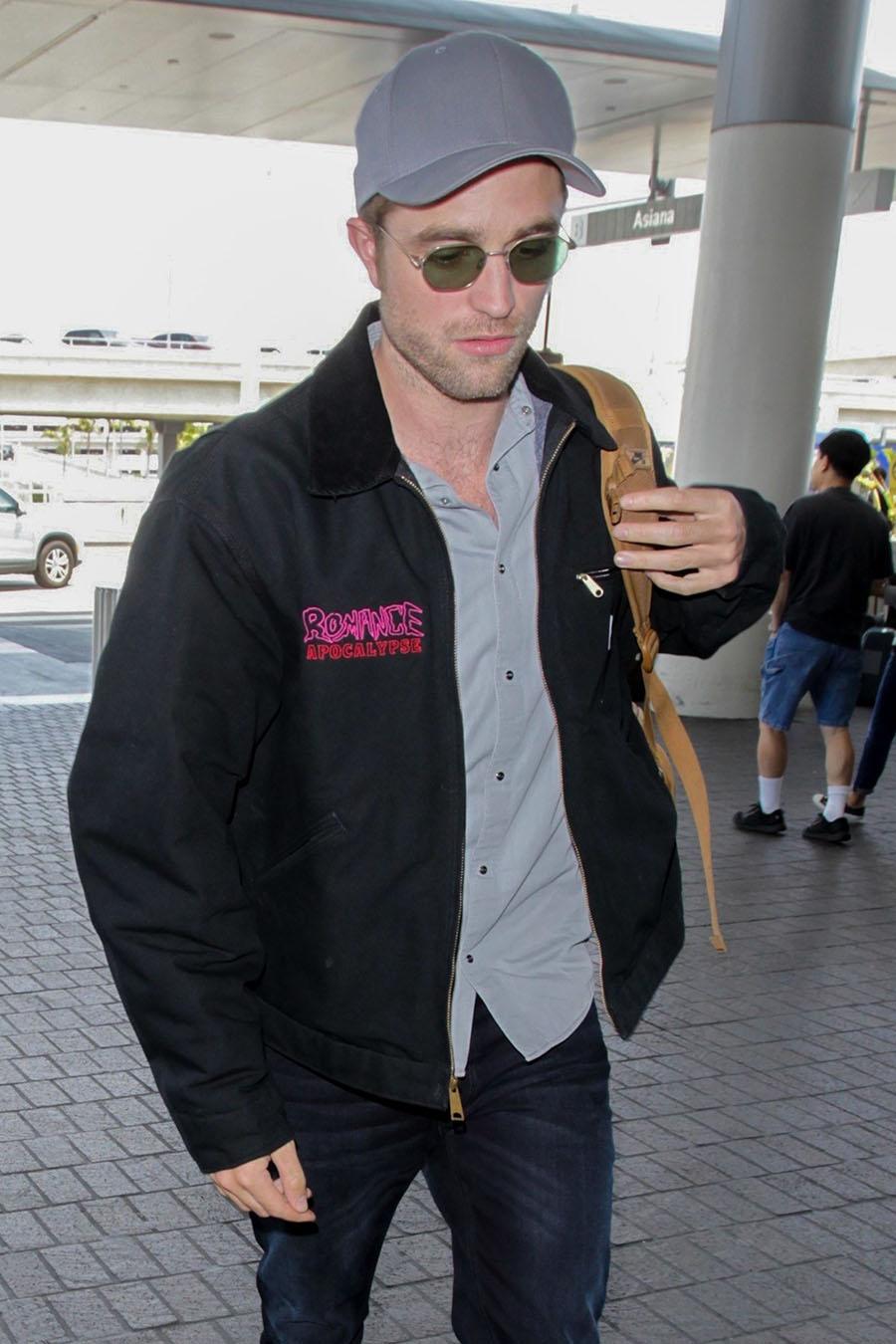 Robert Pattinson takes flight at LAX