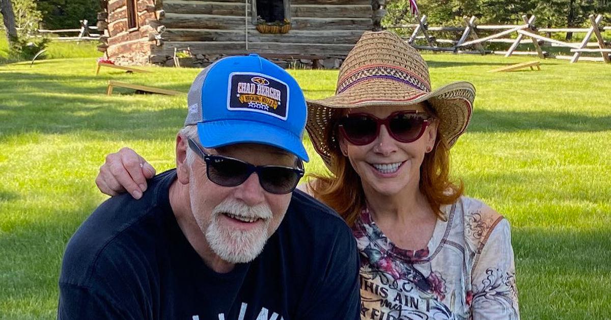 Reba McEntire & Rex Linn Are 'Ready To Elope': Source