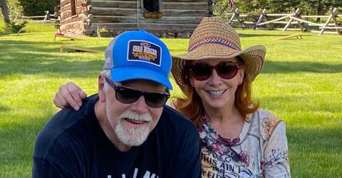 reba mcentire rex linn ready to elope want to make it official wedding or not