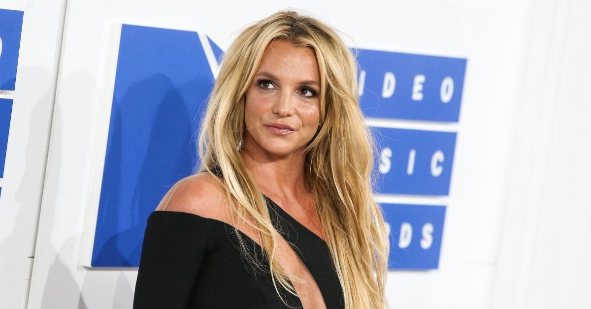 britney spears slams family in cryptic instagram post thankfully found amazing attorney