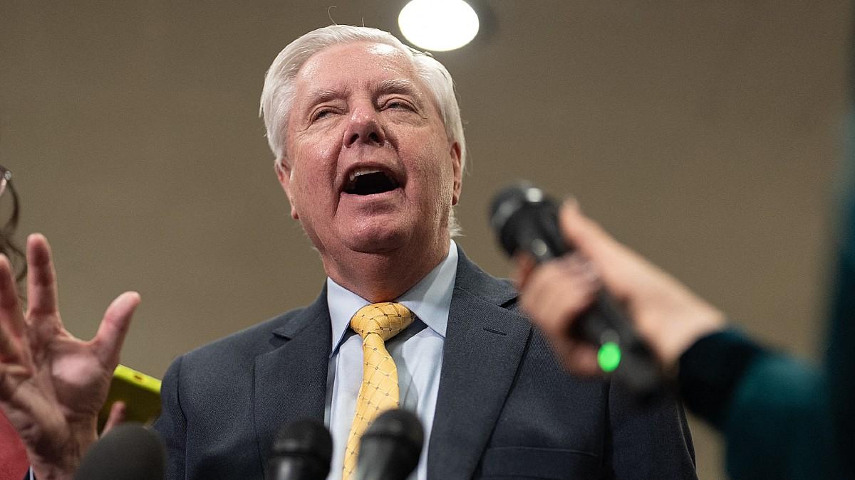 image of Megyn Kelly went off on Senator Lindsey Graham on X. 