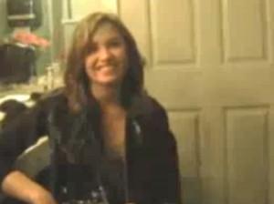 2010__11__Demi_Lovato_Nov29news 300×224.jpg