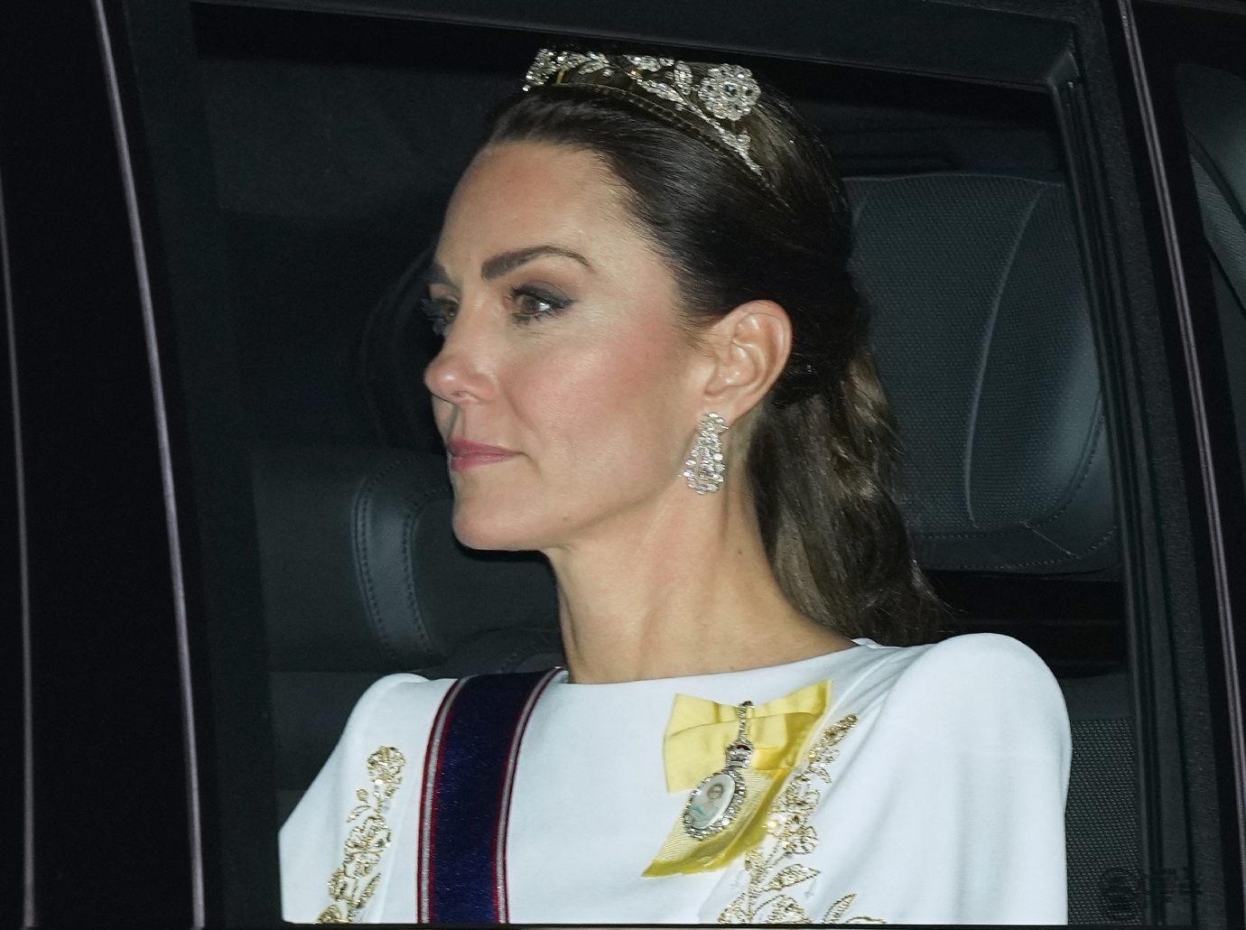 kate middleton royal family guard privacy conspiracy theories