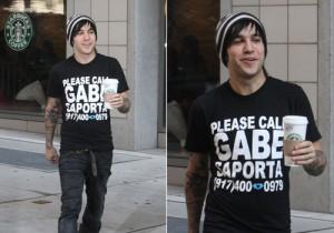 2010__08__Pete_Wentz_Aug10_M 300×210.jpg