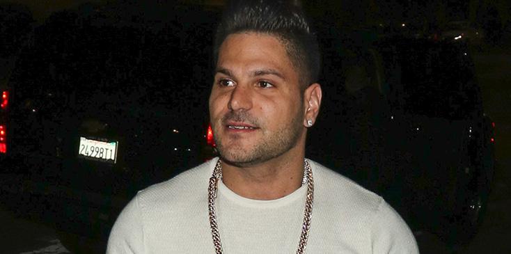 Jersey shore ronnie giflriend issued arrest warrant after fight