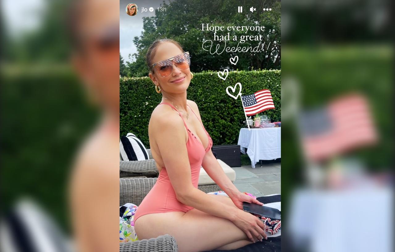 Jennifer Lopez Shows Off Toned Body In Pink Bathing Suit Photos