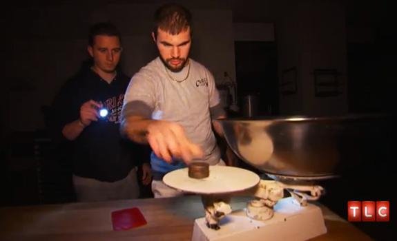 Cake Boss Crew Bake In The Dark After Hurricane Sandy Cuts Power—Watch ...