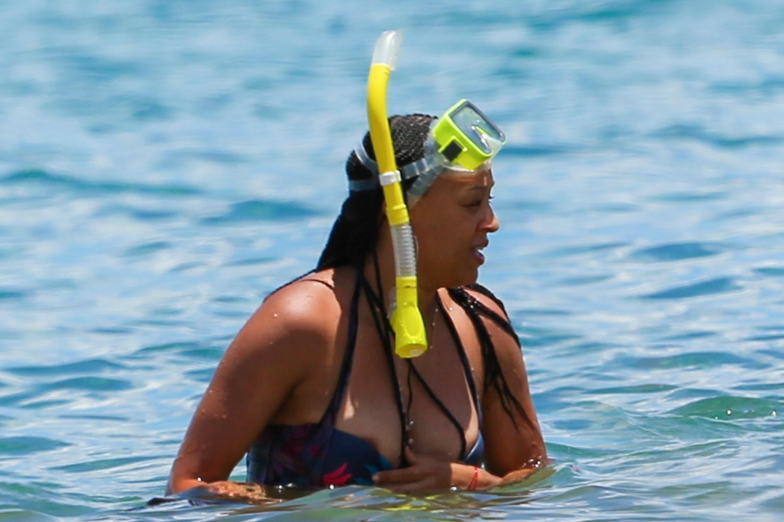 *EXCLUSIVE* Tia Mowry is shows off her new trim figure in Hawaii