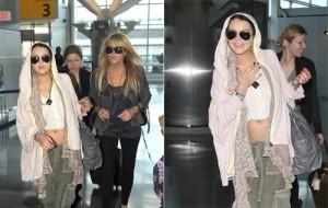 2010__05__Lindsay_Lohan_May3_maiin 300×190.jpg