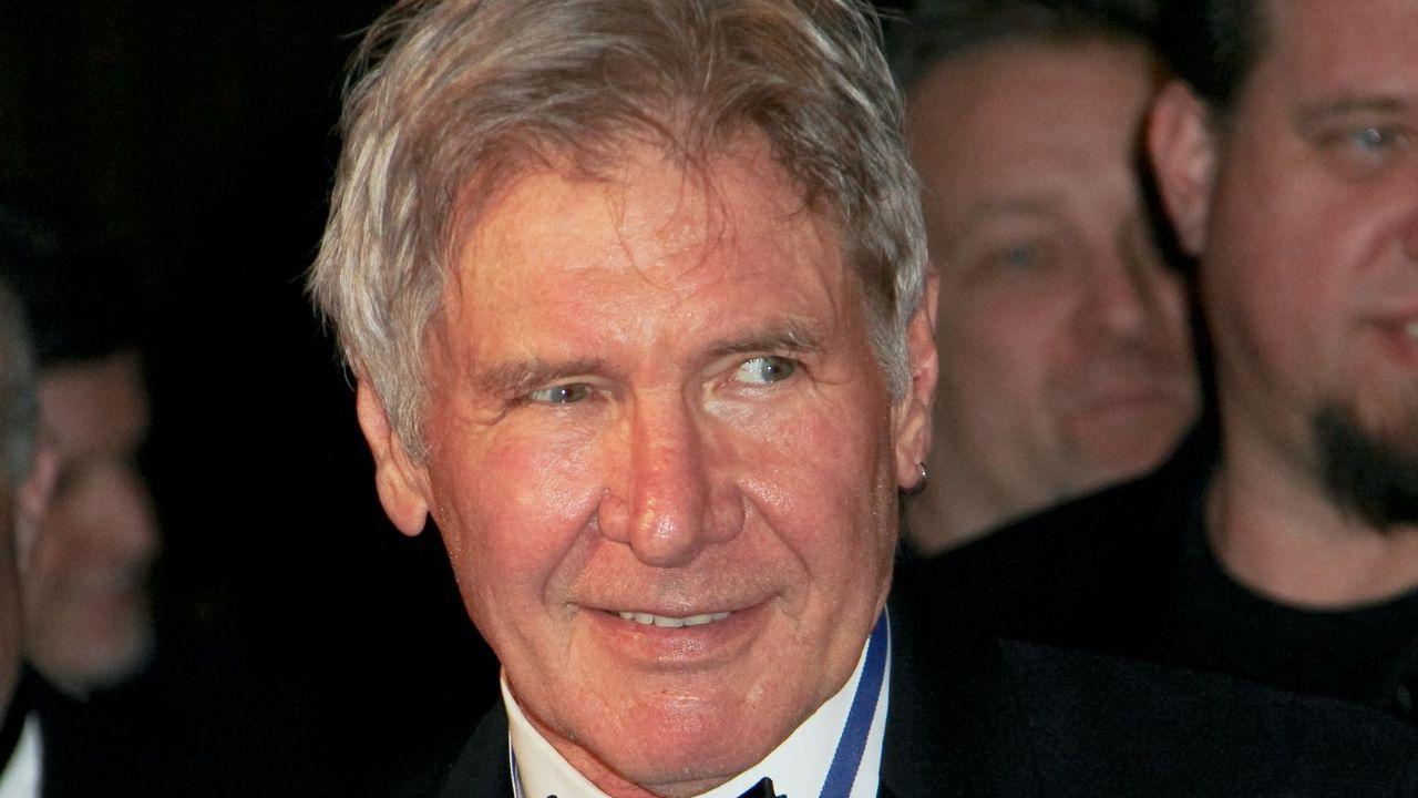 Image of Harrison Ford was seen pedaling around the Los Angeles coast on what looked like a top-of-the-line mountain bike.