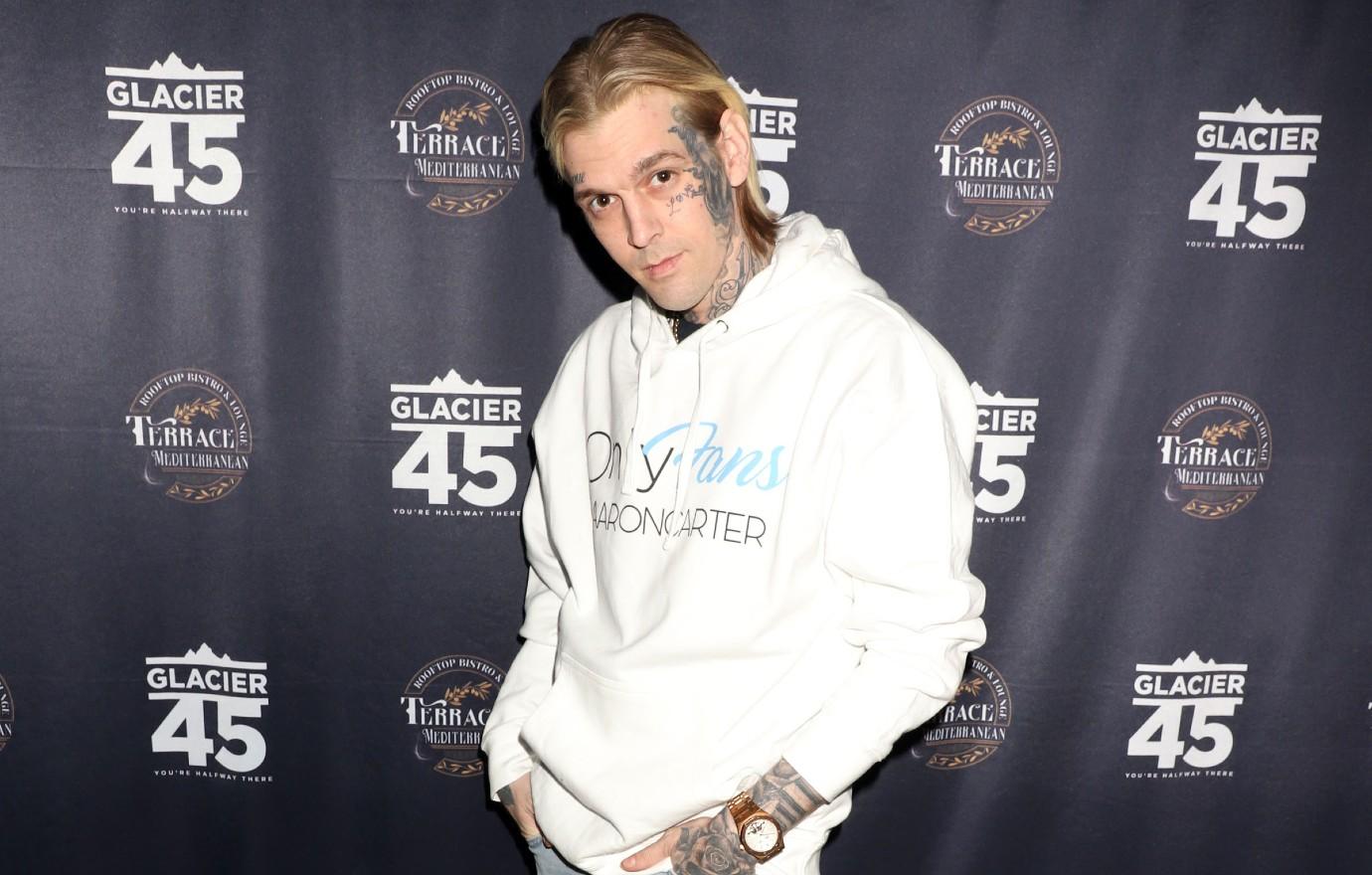 aaron carter shaving head photo