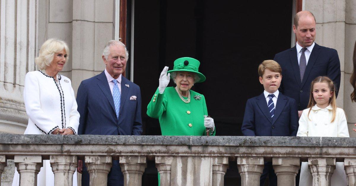 Queen Elizabeth II was in good spirits for her Platinum Jubilee, where she waved to the crowd while surrounded by royal family members.