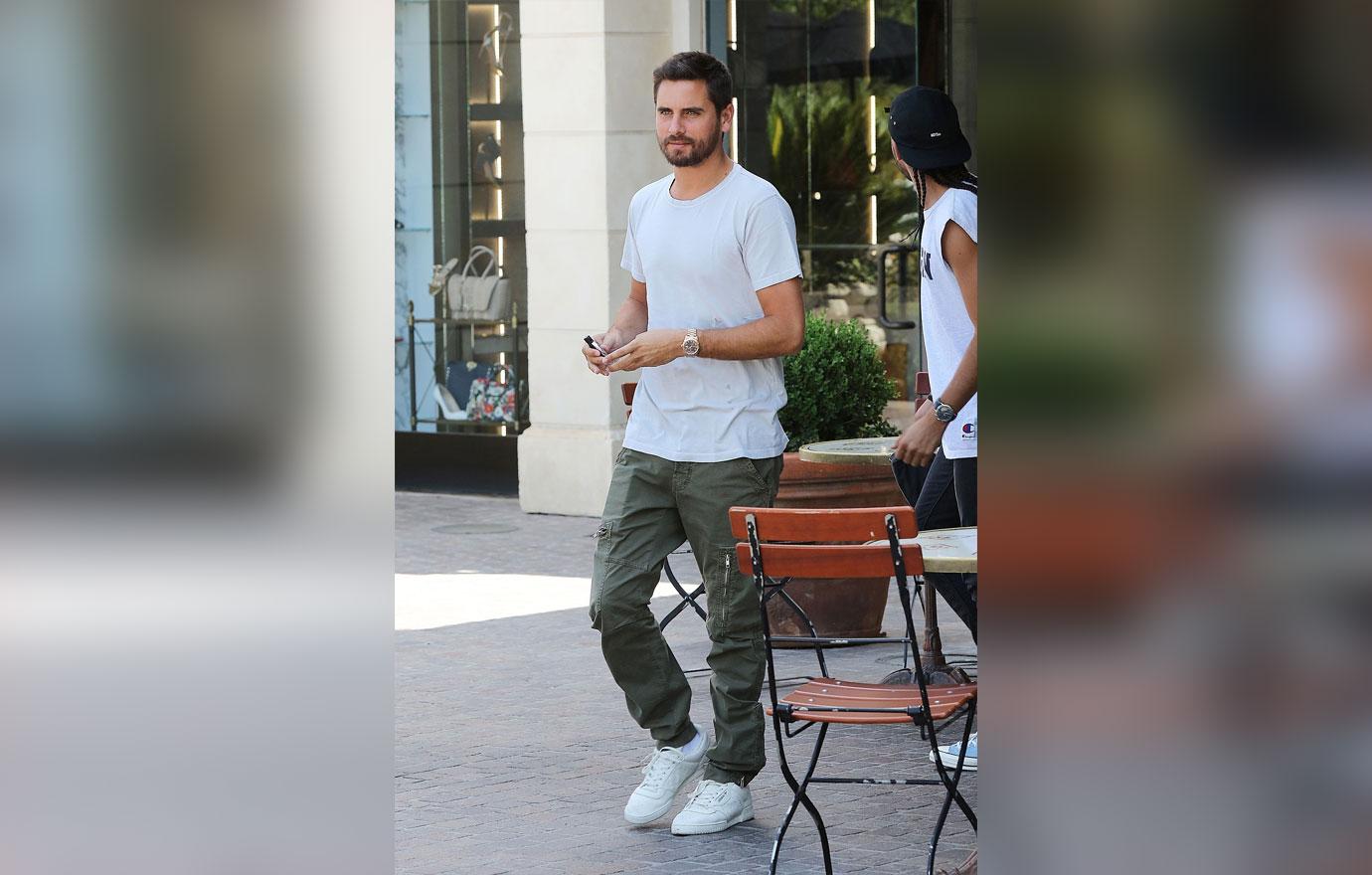 Bella hadid furious scott disick