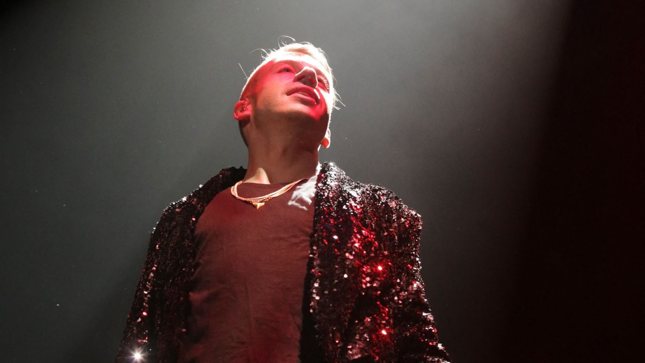Image of Macklemore sparked debate after delivering his speech on stage.