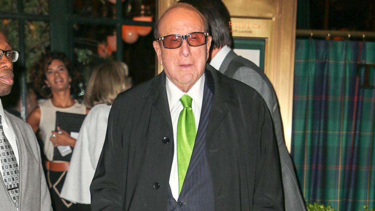 Photo of Clive Davis helped Sean 'Diddy' Combs launch Bad Boy Records in 1994.